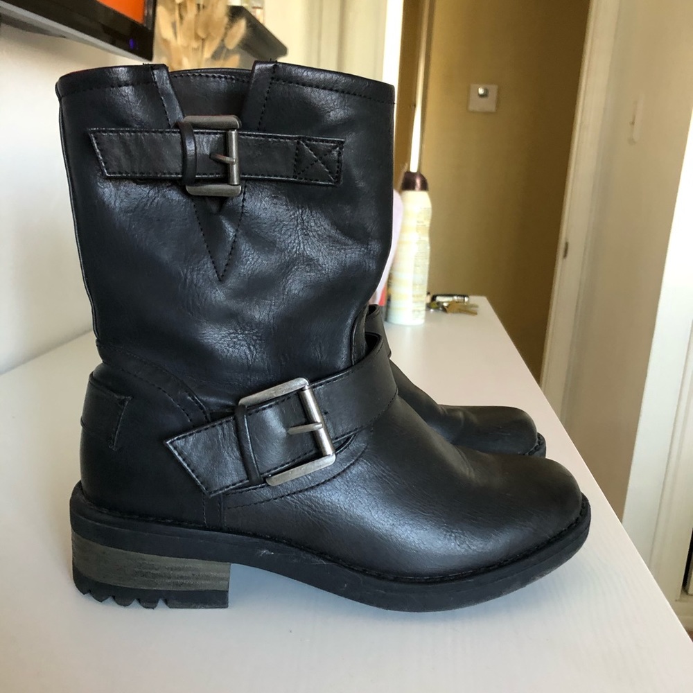 Black Steve Madden Boots